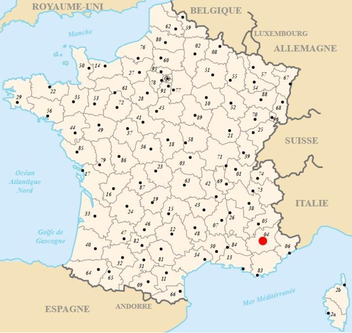 Coeur De Ville, T2, Rue Pietonne, Digne Les Bains Exterior photo
